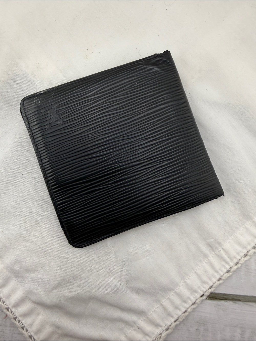 AUTHENTIC Louis Vuitton Marco Wallet. Black. - Picture 14 of 16